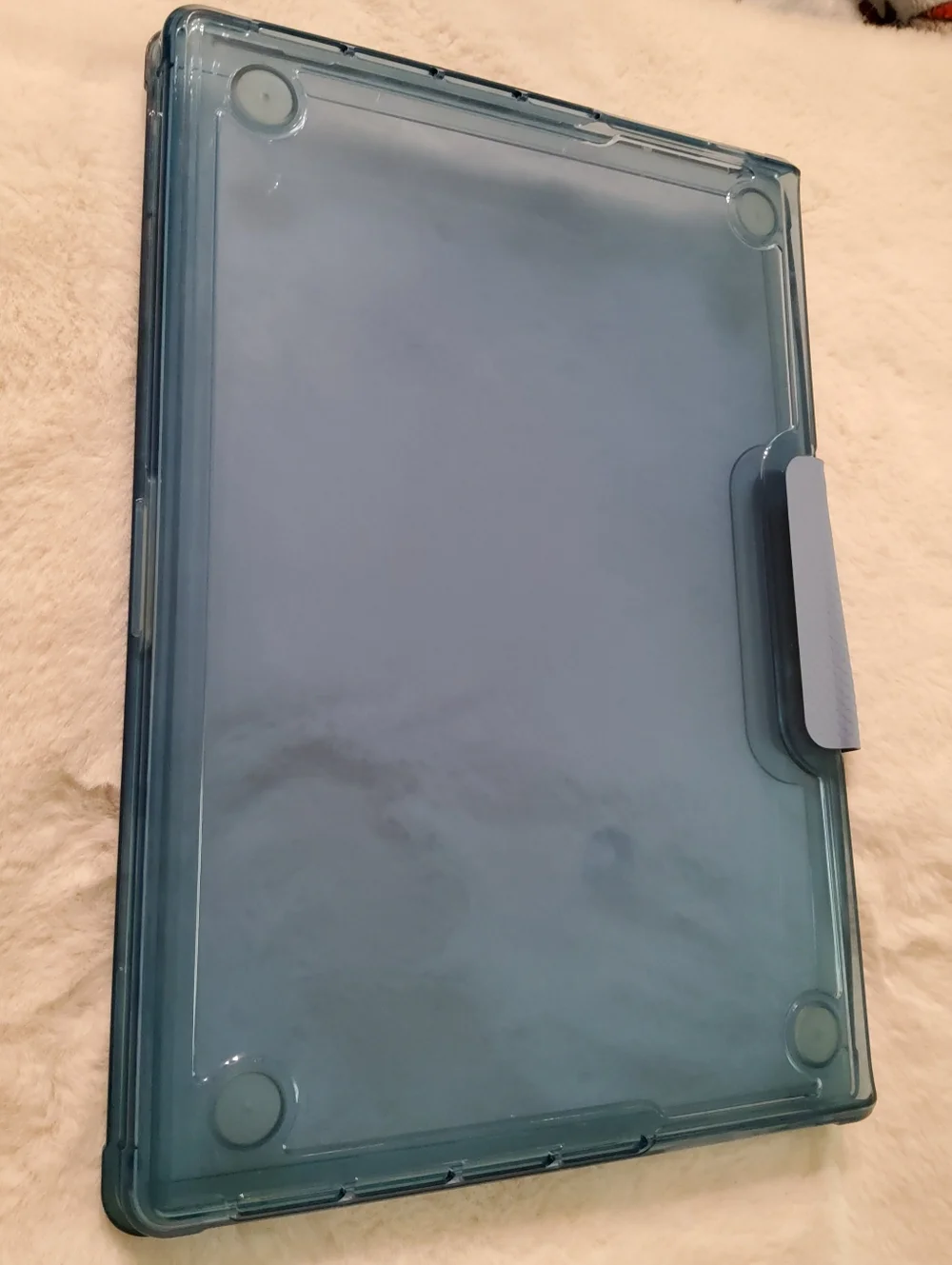 UAG Lucent MacBook Pro 16